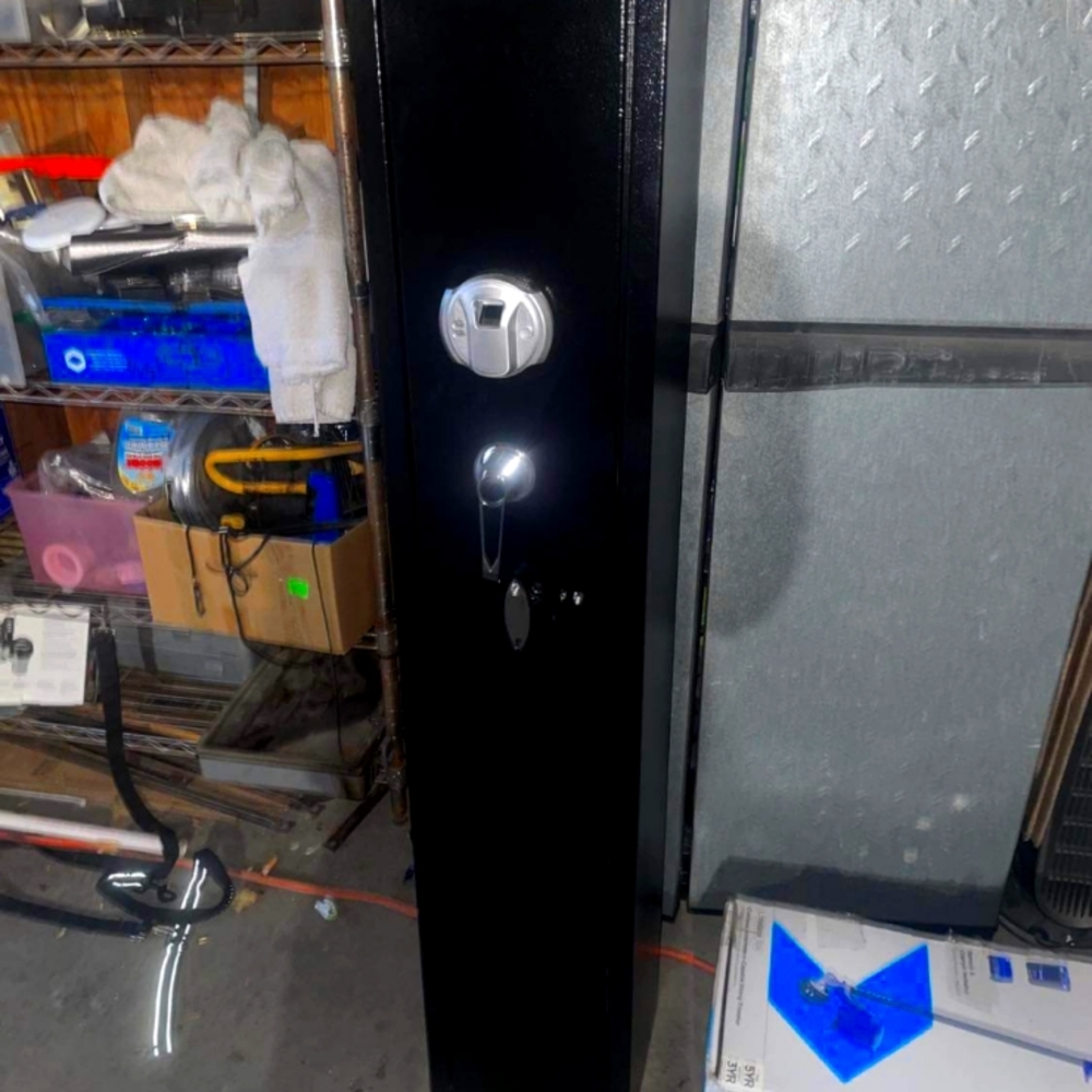 4 rifle gun safe wrist holder for two pistols